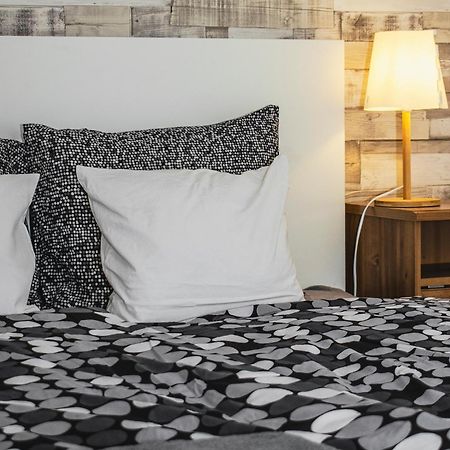 3 Room Apartment In The Beautiful Street Budapest Kültér fotó