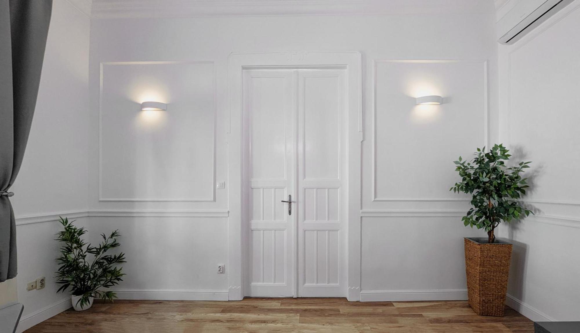 3 Room Apartment In The Beautiful Street Budapest Kültér fotó