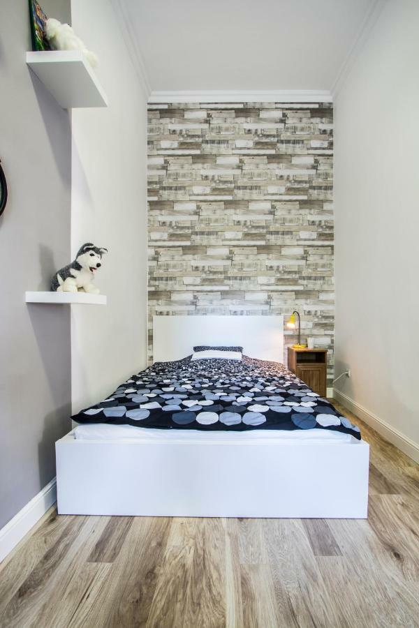 3 Room Apartment In The Beautiful Street Budapest Kültér fotó